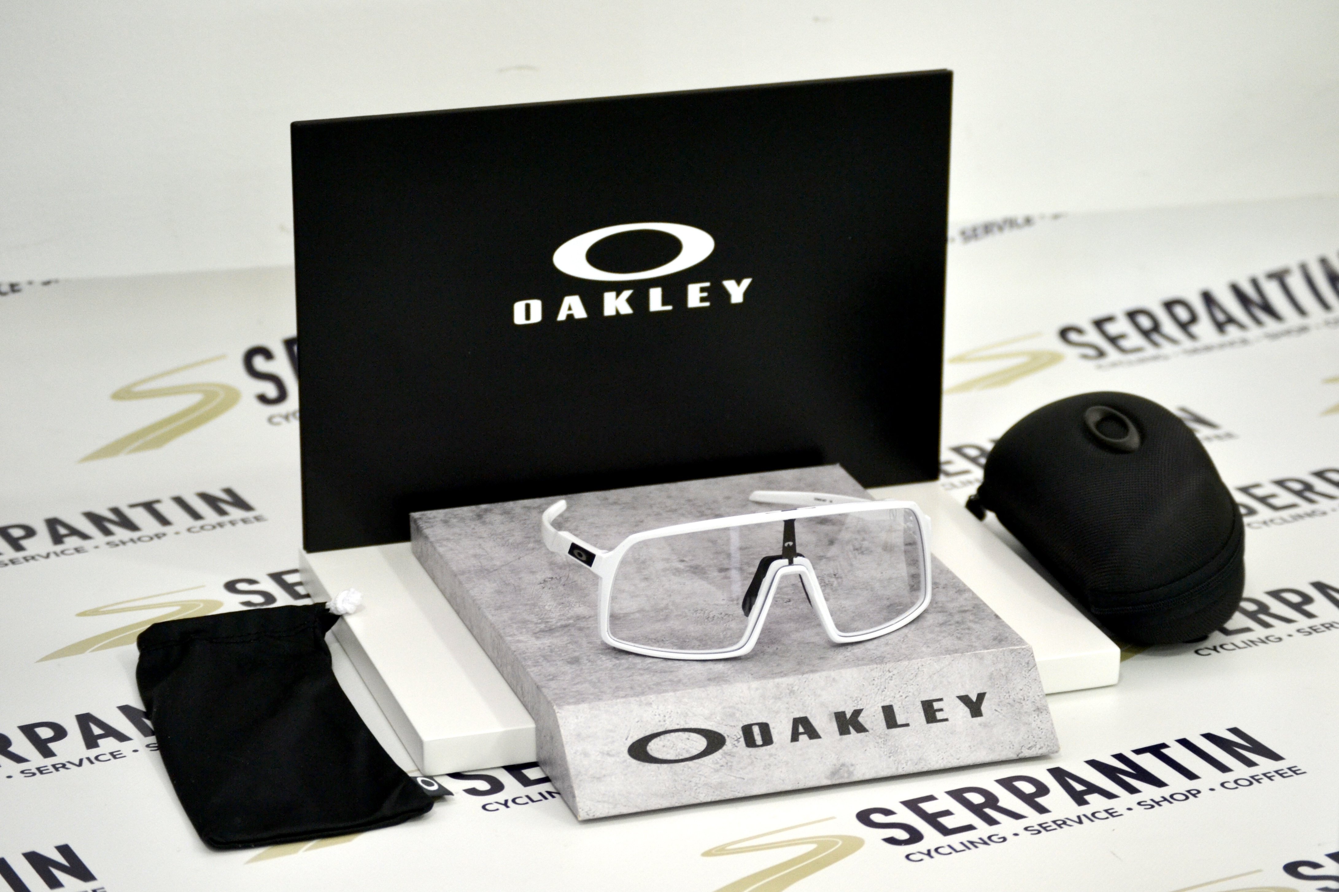 Очки Oakley SUTRO, Polished White / Prizm Clear